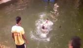 SHOCKING: 4 youth try to drown cop during Ganesh immersion