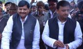 Chacha vs bhatija war: Shivpal taunts CM, says 'will follow Mulayam's directions'