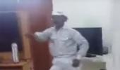 WATCH! Conman turns 'disco dancer' to entertain cops