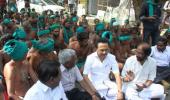 DMK's Stalin meets protesting TN farmers, demands loan waiver