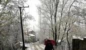 PHOTOS: It's April, but it's snowing in Kashmir!