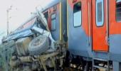 100 passengers injured after Kaifiyat Express derails in UP