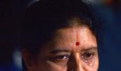 SC seals Sasikala's fate in 8 minutes, sends her to prison