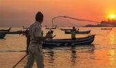 STUNNING PHOTOS: Mumbai cops in action