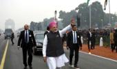 PM Modi breaks protocol again, walks down Rajpath to greet people