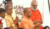 Yogi in Ayodhya, offers prayers at Ram temple