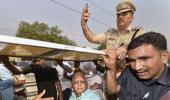 Lalu alleges 'political conspiracy' after being discharged from AIIMS