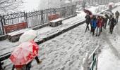 Snowfall paints Kashmir, Himachal a chilly white!