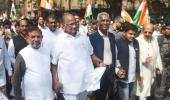 Pawar eyes Opposition top slot but Mamata won't allow it