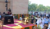 PHOTOS: Nation salutes Kargil heroes on Vijay Diwas