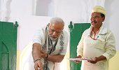 LIVE! Muslims would not even touch Kabir, but Hindus...: Yogi 