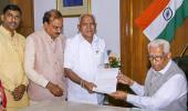 Karnataka twist: Cong decides to back JD-S to form government