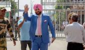 Swaraj 'reprimands' Sidhu over his Pak visit, claims Union minister