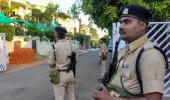 Taxmen raid houses of Kamal Nath's aides; cops clash