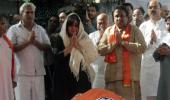 Sushma Swaraj cremated, daughter performs last rites