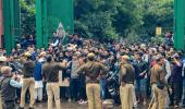 Many injured in clash between Jamia students, cops