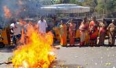 Protester dies after clashes over Sabarimala, shutdown in Kerala