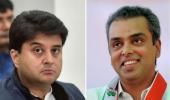 Rahul loyalists Scindia, Deora quit Congress posts