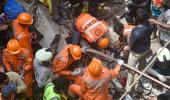 11 killed as 100-yr-old building collapses in Mumbai