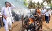 Thousands throng Panaji streets to pay tribute to Parrikar