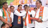 Modi hai toh mumkin hai: Fadnavis to BJP workers