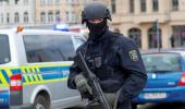 Man kills 2 in livestreamed attack at German synagogue