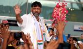 Shivakumar hits out at I-T dept over gifting phones