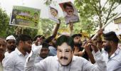 Thousands out to protest Shivakumar's arrest