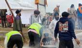 Farmers' protest: Highway turns into mega kitchen