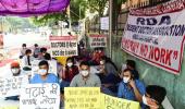 Delhi docs end hunger strike after salaries released