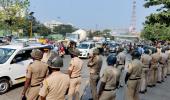 Maha: 21 cops hurt in clash over Hindu seer's remarks