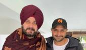 AAP may nominate Harbhajan for Rajya Sabha