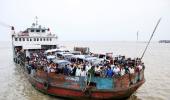 Ferry fire leaves 40 dead, 150 injured in Bangladesh