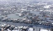 PHOTOS: Kashmir turns white after fresh snowfall