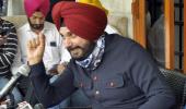 Sidhu takes jibe at Amarinder over Punjab power crisis