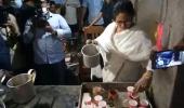 SEE: Mamata makes tea at stall in Nandigram