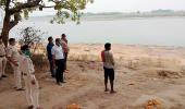 Can bodies thrown in Ganga spread COVID?