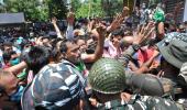 Mamata offers arrest, TMC supporters go on rampage