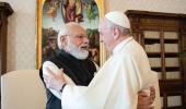 During hour-long meet Modi invites Pope to visit India