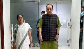 Ex-BJP MP Subramanian Swamy meets Mamata in Kolkata