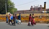 Delhi's migrants face lockdown fear amid Covid surge