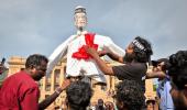 Protestors Burn Wickremesinghe Effigy