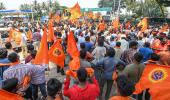 K'taka mosque row: VHP stages protest, chants bhajans