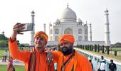 Wah! Taj, Ek Selfie Toh Banta Hai!