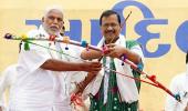 Guj polls: Kejriwal joins force with tribal outfit