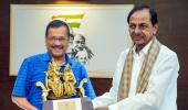 Kejriwal hosts lunch for KCR; talks political issues