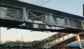 1 killed, 12 hurt bridge falls on rly track in Maha