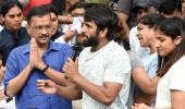 Kejriwal extends support to protesting wrestlers