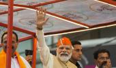 Modi takes out mega roadshow in Bengaluru