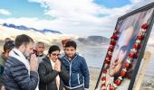 Rahul Prays For Rajiv Gandhi in Ladakh